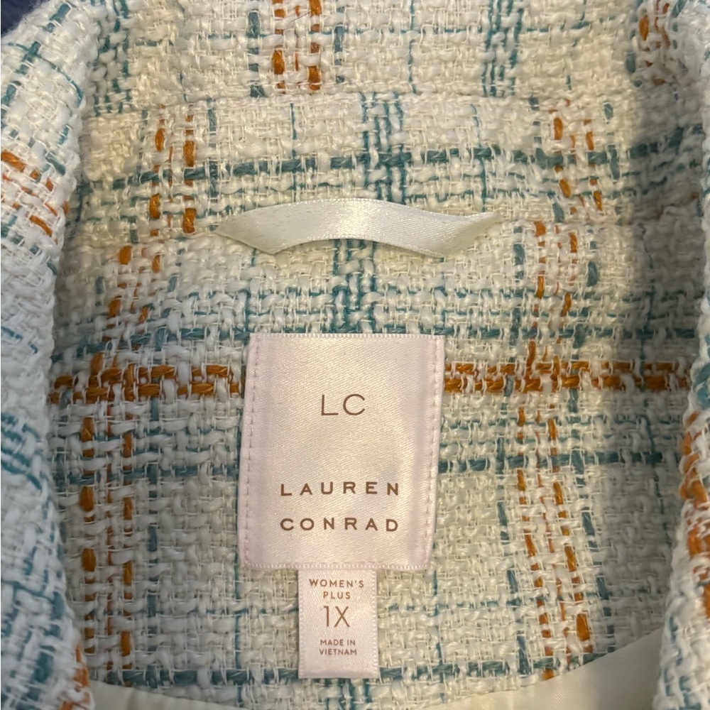 Patterned button up jacket - image 3